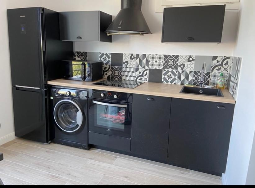 Ajaccio Magnifique T2 45M2 Neuf 5 Personnes Clim Wifi Stationnement Gratuit Centre Ville Plage A 300M Экстерьер фото