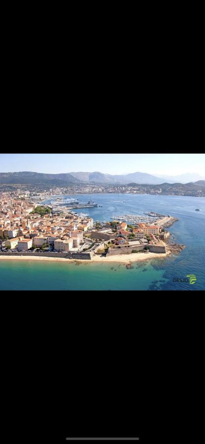 Ajaccio Magnifique T2 45M2 Neuf 5 Personnes Clim Wifi Stationnement Gratuit Centre Ville Plage A 300M Экстерьер фото
